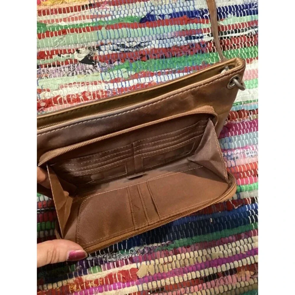 Fossil Vintage Y2K Leather Crossbody Purse Distressed & Worn Looking